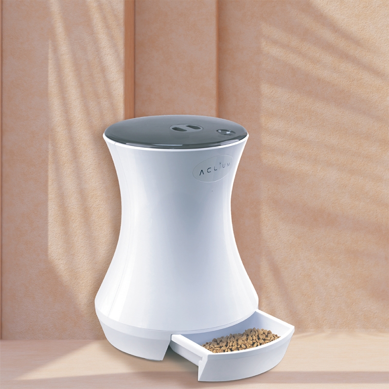 ACLIUM: AUTOMATIC PET FEEDER