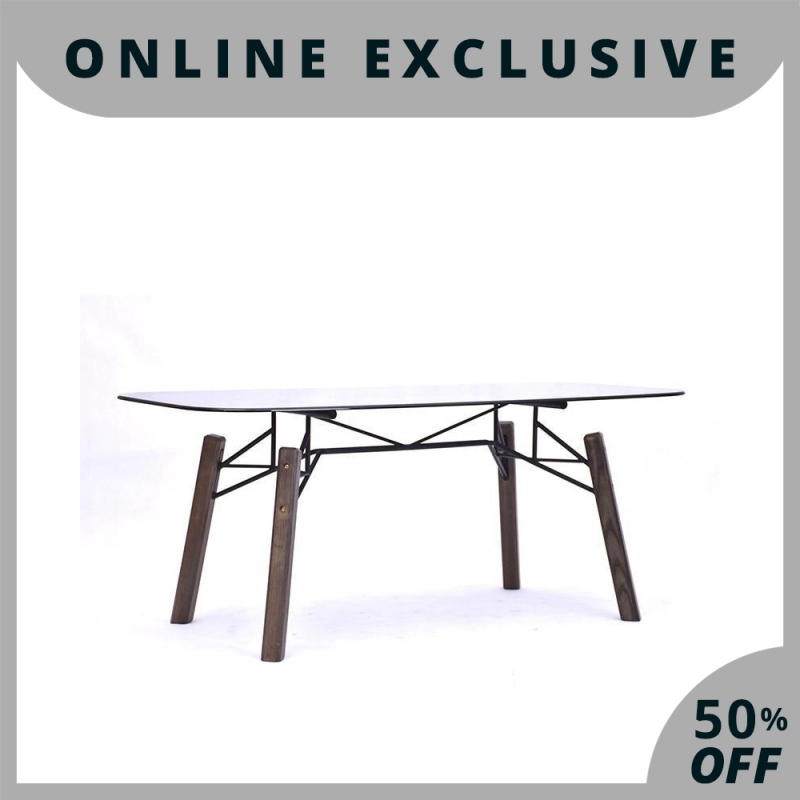 HANGAR DINING TABLE